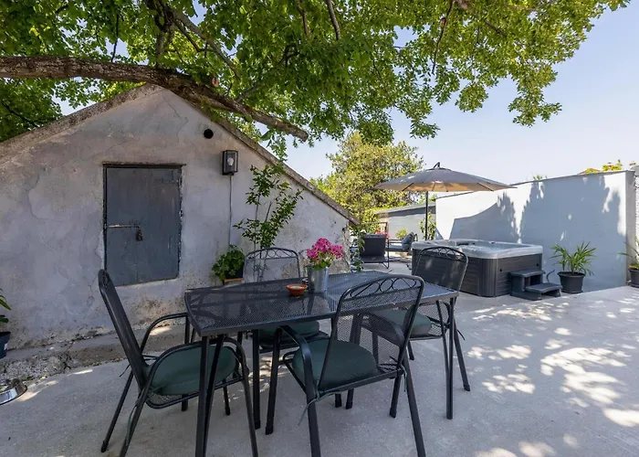 1 Bedroom In * Hreljin